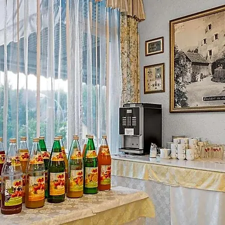 Hotel Nikolasch *