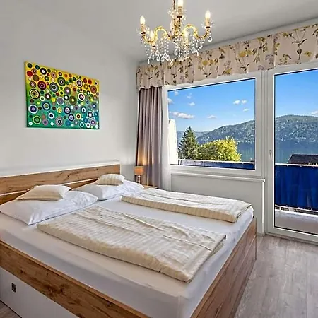 Nikolasch Hotel *